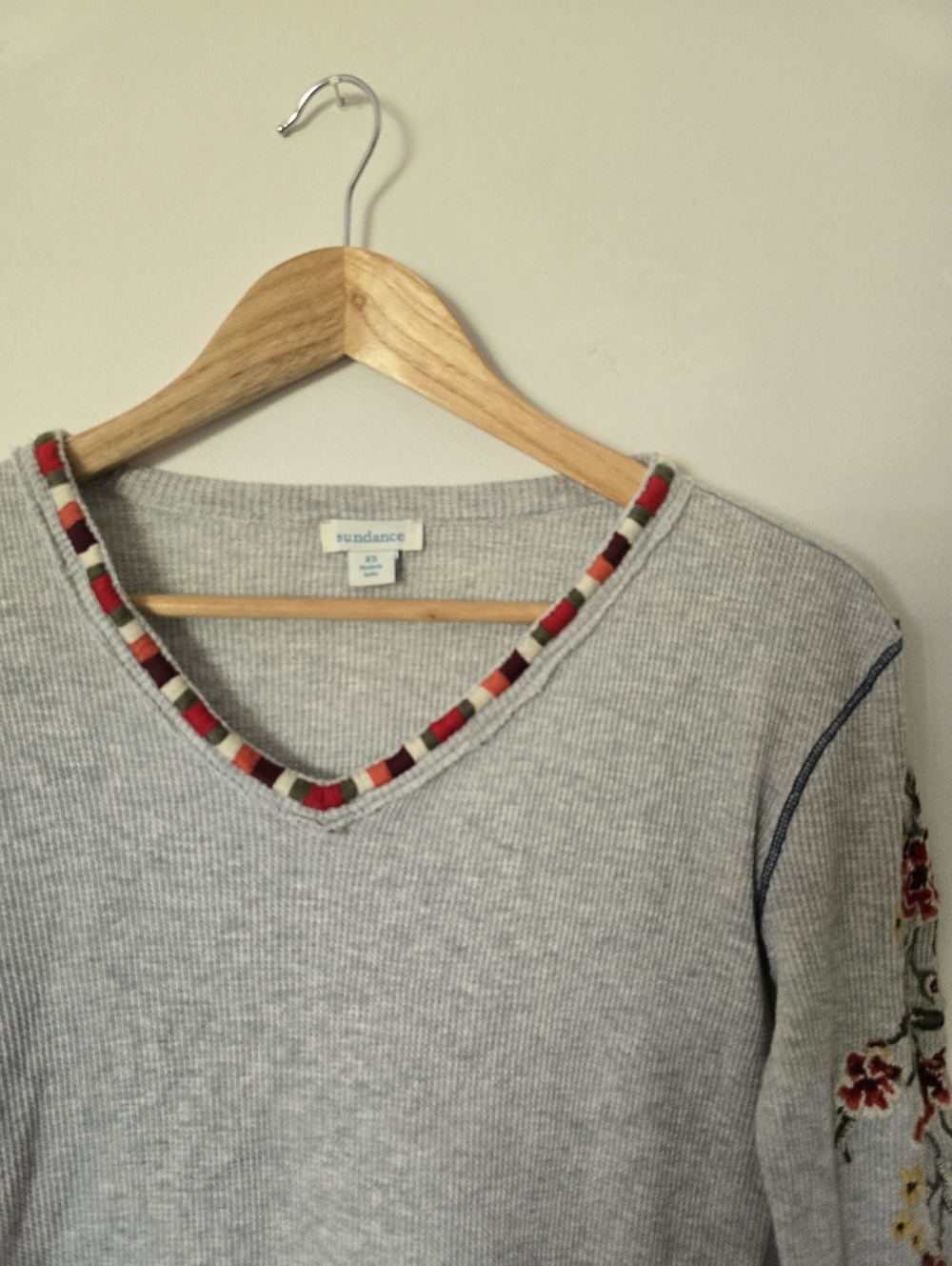 Sundance XS gray Floral Embroidered Thermal Long Sleeve Top - Picture 2 of 8